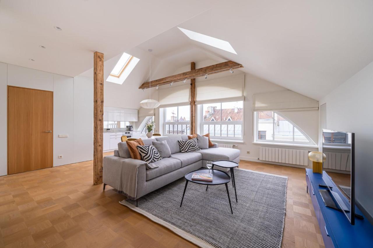 Bright Designer Apartment In City Centre Riga Kültér fotó