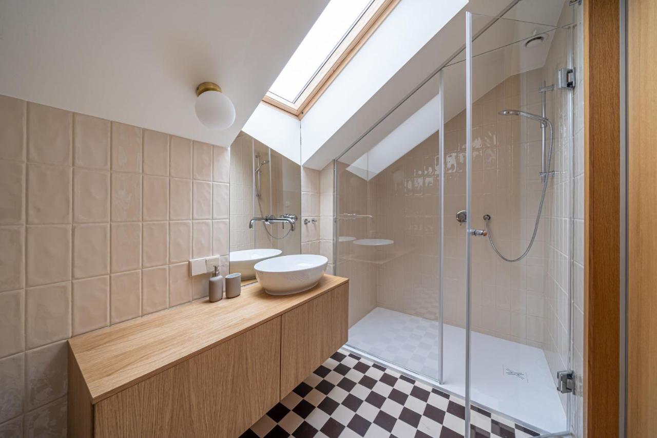 Bright Designer Apartment In City Centre Riga Kültér fotó