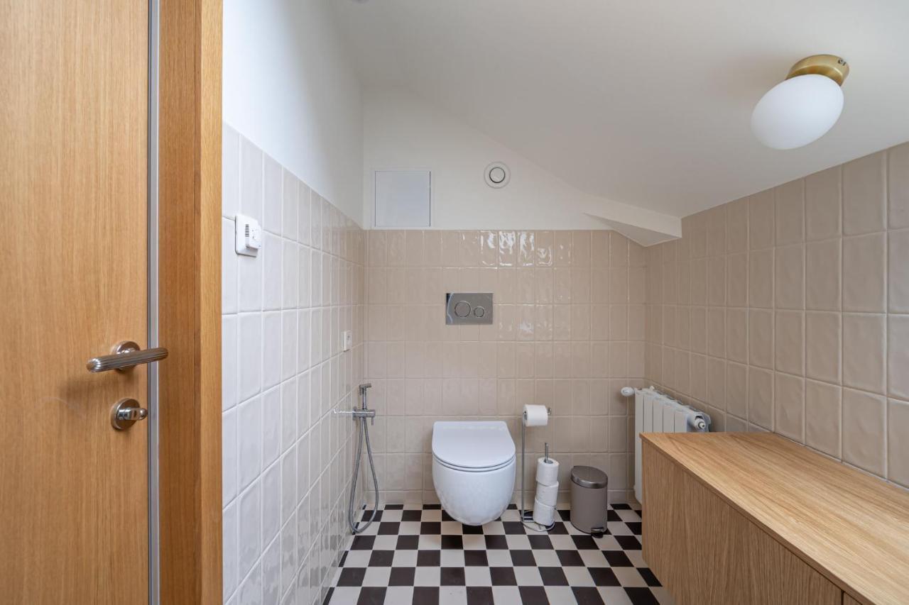 Bright Designer Apartment In City Centre Riga Kültér fotó